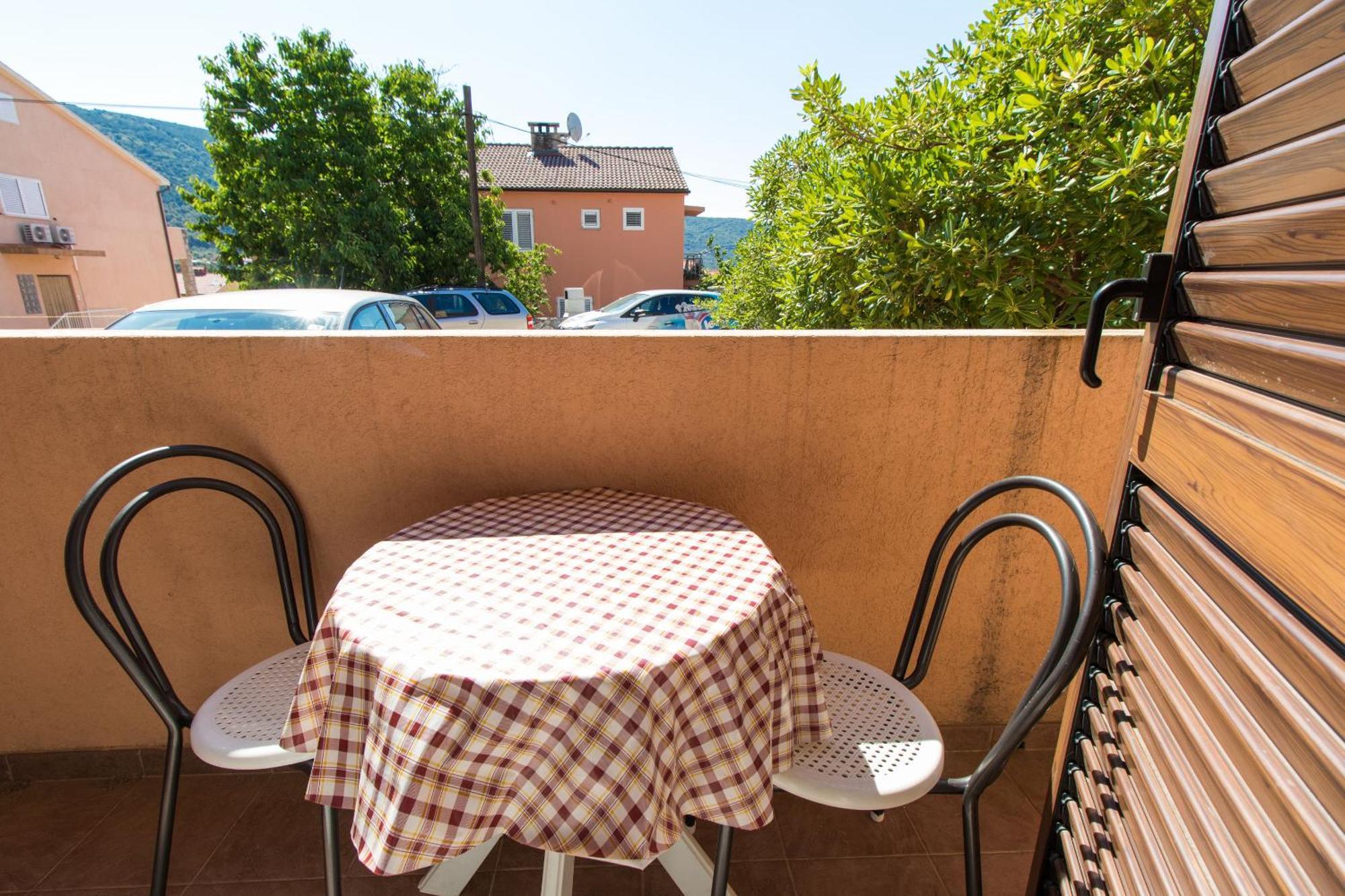 Apartments Marija Cres Exterior photo